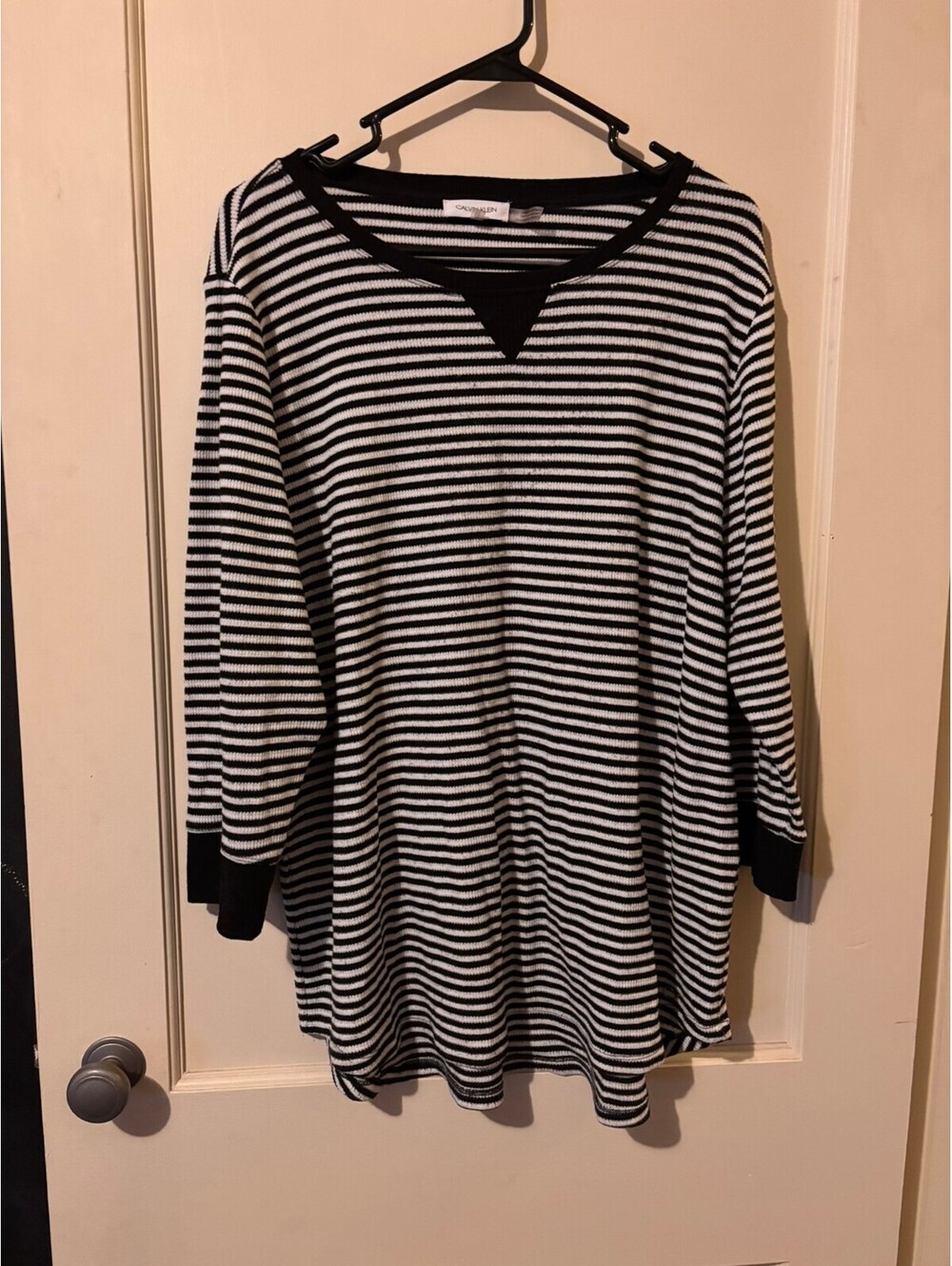 Black and white striped long sleeve top XL